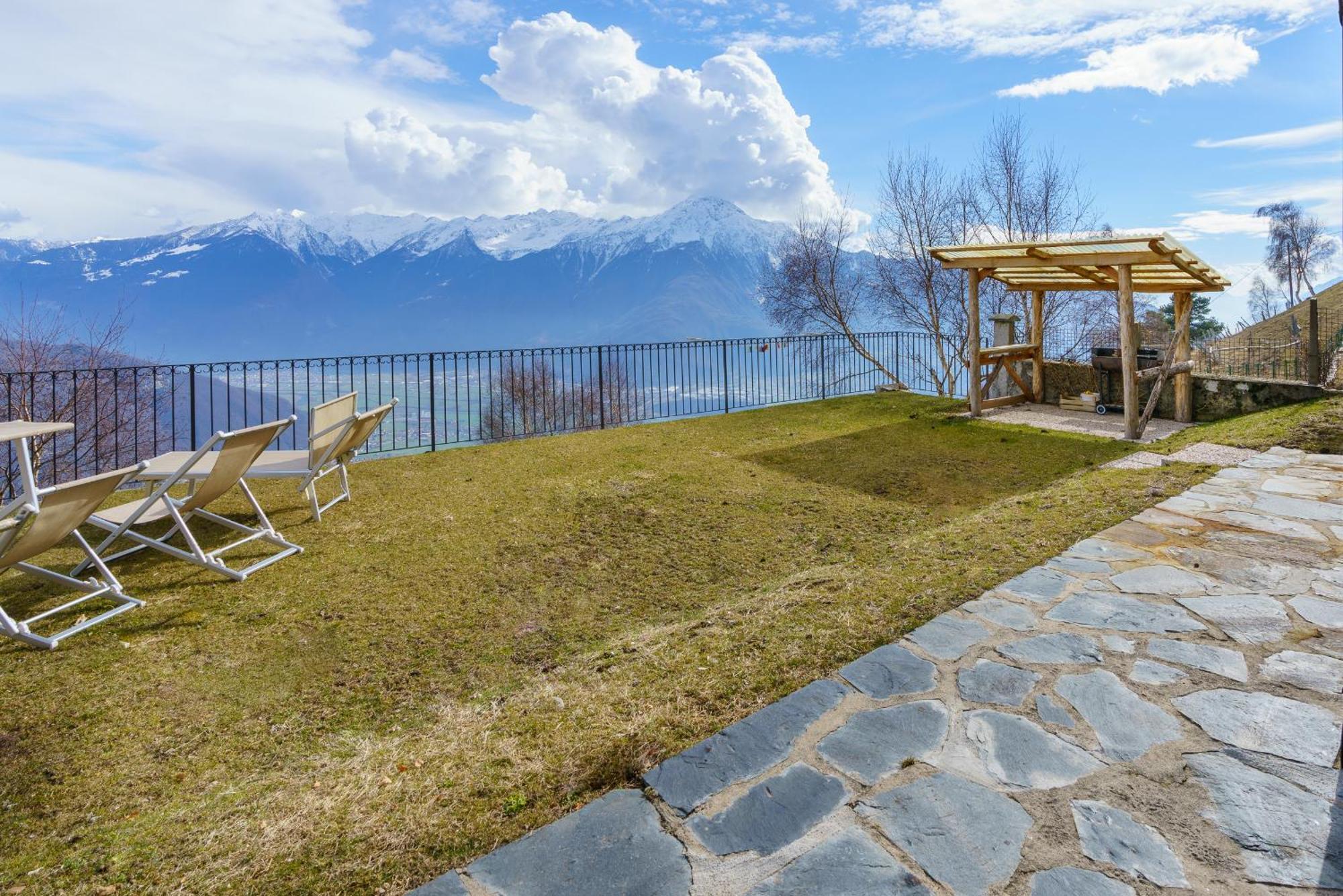 Agriturismo Giacomino Gera Lario Exterior photo